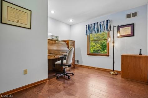 31 Copper Penny Road Raritan NJ 08822