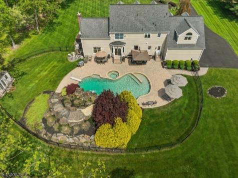 31 Copper Penny Road Raritan NJ 08822