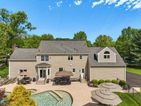 31 Copper Penny Road Raritan NJ 08822