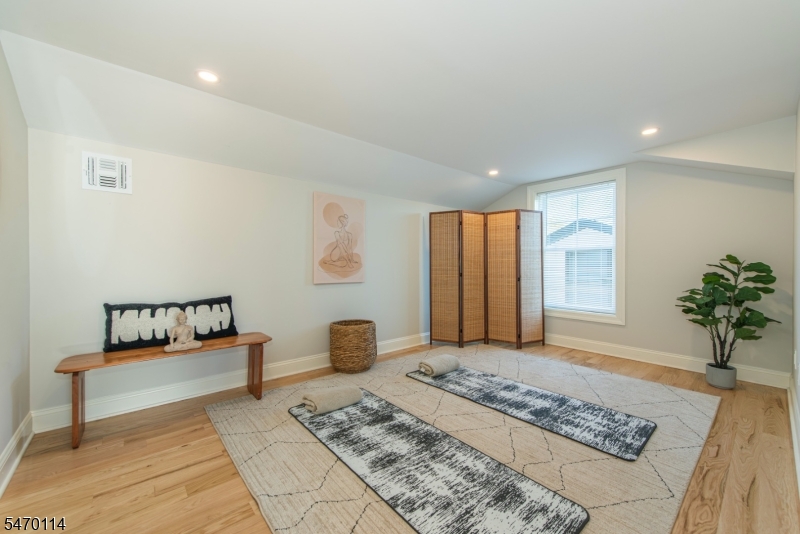 90 Grant Avenue Nutley NJ 07110