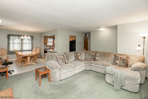 4 Broadway Hopatcong NJ 07843