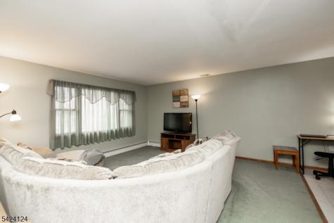 4 Broadway Hopatcong NJ 07843