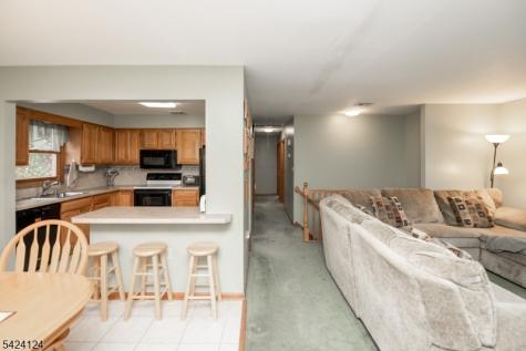 4 Broadway Hopatcong NJ 07843