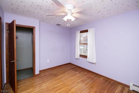 4 Broadway Hopatcong NJ 07843
