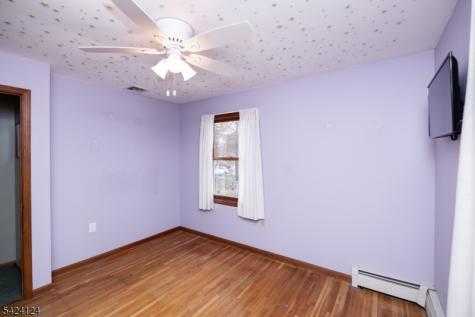 4 Broadway Hopatcong NJ 07843