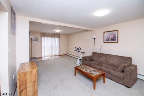 4 Broadway Hopatcong NJ 07843