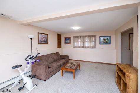 4 Broadway Hopatcong NJ 07843