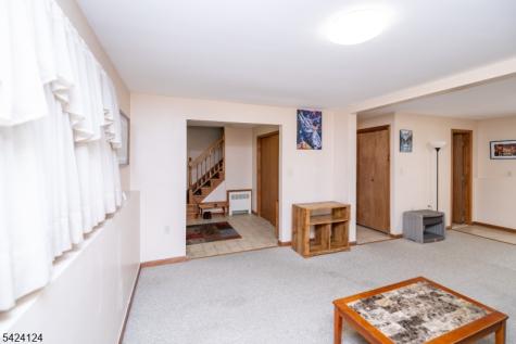 4 Broadway Hopatcong NJ 07843