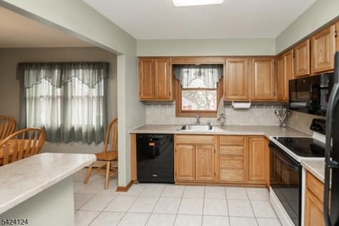 4 Broadway Hopatcong NJ 07843