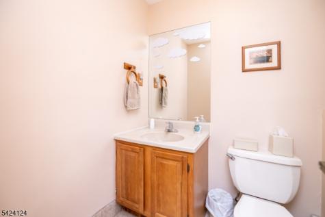 4 Broadway Hopatcong NJ 07843