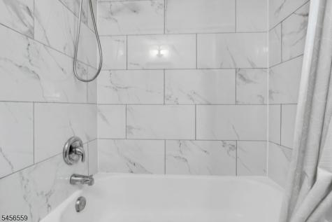 34 N 15th Avenue Manville NJ 08835
