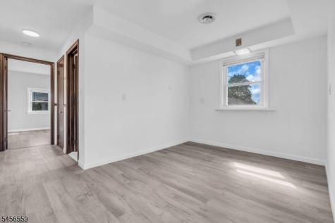 34 N 15th Avenue Manville NJ 08835