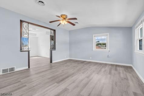 34 N 15th Avenue Manville NJ 08835