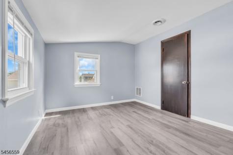 34 N 15th Avenue Manville NJ 08835