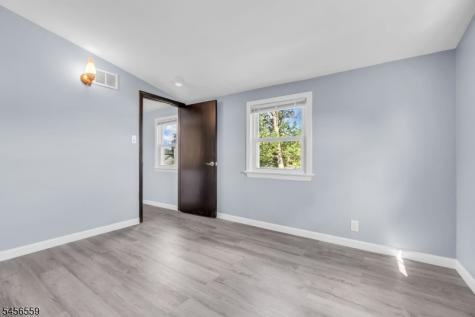 34 N 15th Avenue Manville NJ 08835