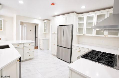 946 50 Park Avenue Elizabeth NJ 07208