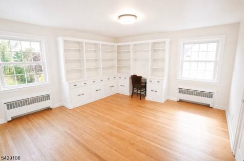 946 50 Park Avenue Elizabeth NJ 07208