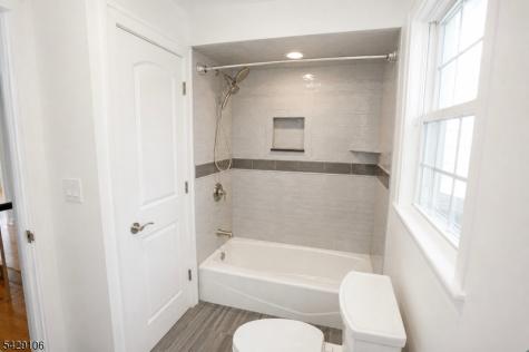 946 50 Park Avenue Elizabeth NJ 07208