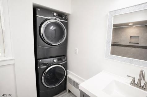 946 50 Park Avenue Elizabeth NJ 07208