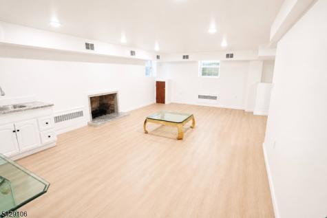 946 50 Park Avenue Elizabeth NJ 07208