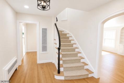 946 50 Park Avenue Elizabeth NJ 07208