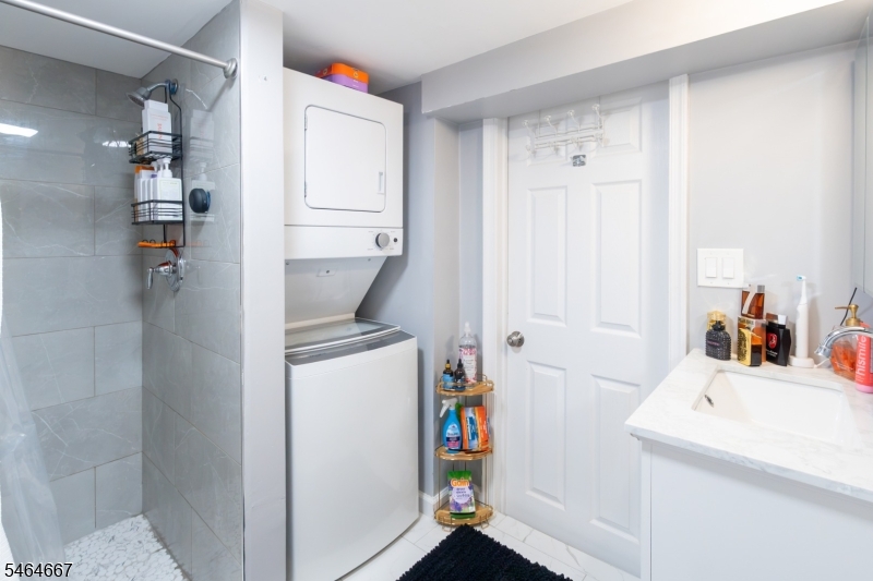 36 Stevens Trail Hopatcong NJ 07843