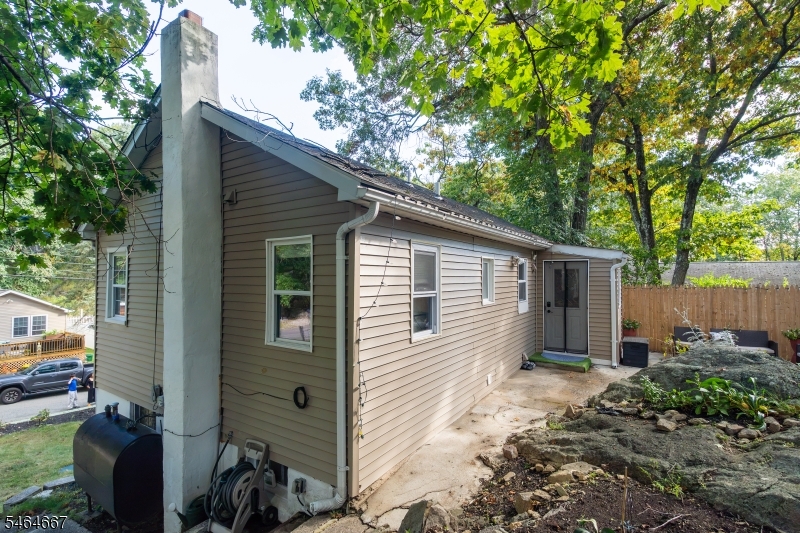 36 Stevens Trail Hopatcong NJ 07843