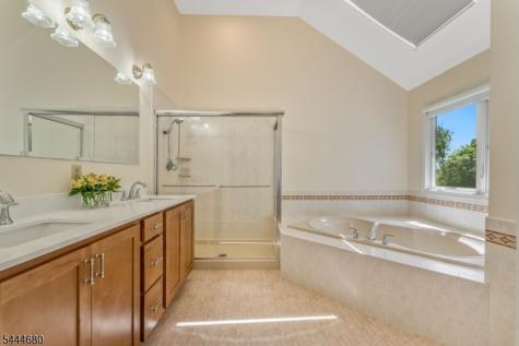 5 Elk Ridge Road Lebanon NJ 07830