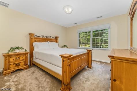 5 Elk Ridge Road Lebanon NJ 07830