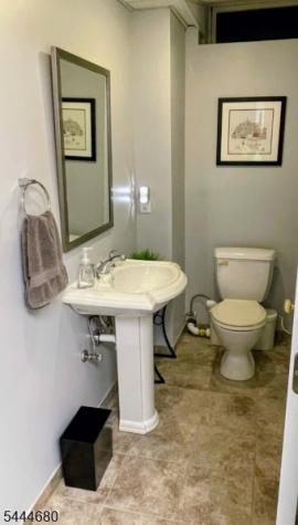 5 Elk Ridge Road Lebanon NJ 07830