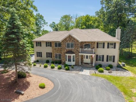 5 Elk Ridge Road Lebanon NJ 07830