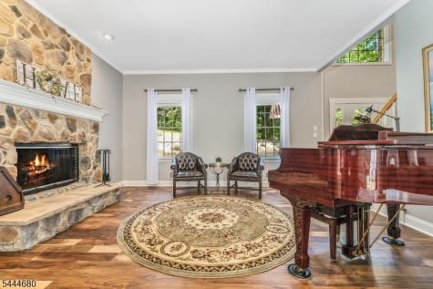 5 Elk Ridge Road Lebanon NJ 07830