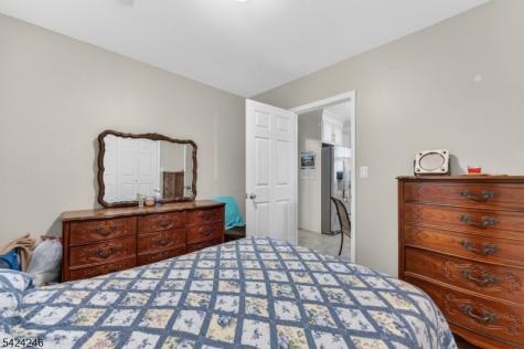 30 Paul Street Woodbridge NJ 08863