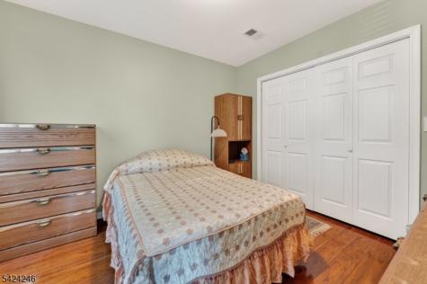30 Paul Street Woodbridge NJ 08863