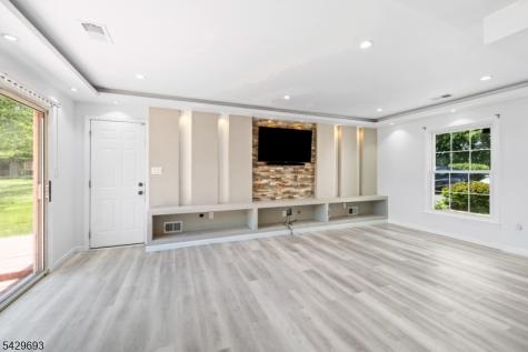 726 New Brunswick Road Franklin NJ 08873