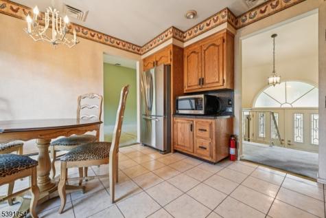 4 Willow Terrace Verona NJ 07044