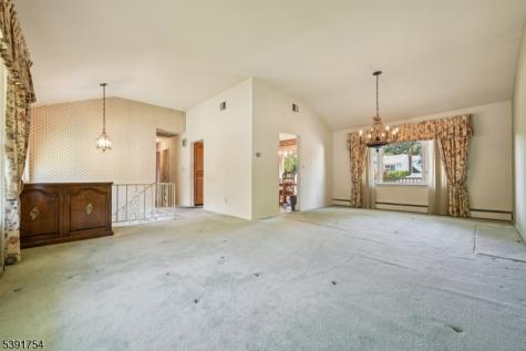 4 Willow Terrace Verona NJ 07044