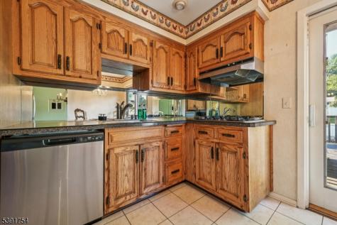 4 Willow Terrace Verona NJ 07044