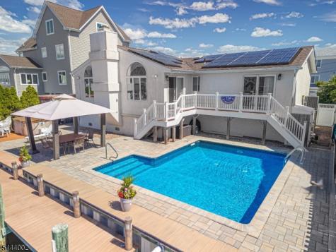 1955 Pinta Court Toms River Township NJ 08753