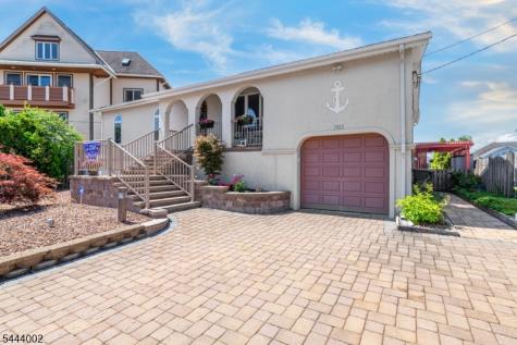 1955 Pinta Court Toms River Township NJ 08753