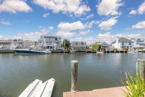 1955 Pinta Court Toms River Township NJ 08753
