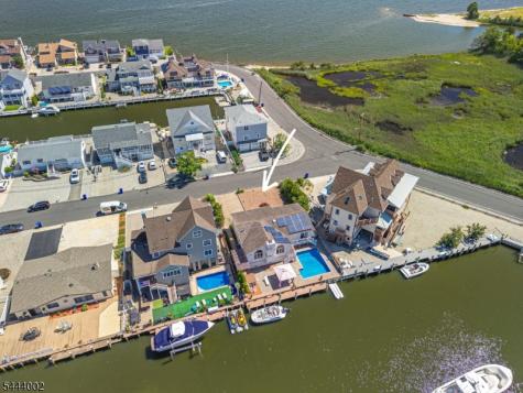 1955 Pinta Court Toms River Township NJ 08753