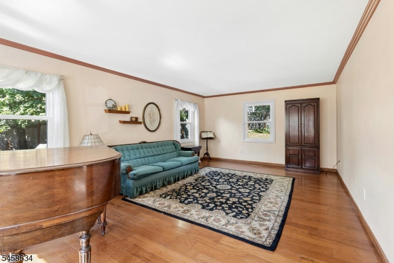 14 Tunnell Road Franklin NJ 08873