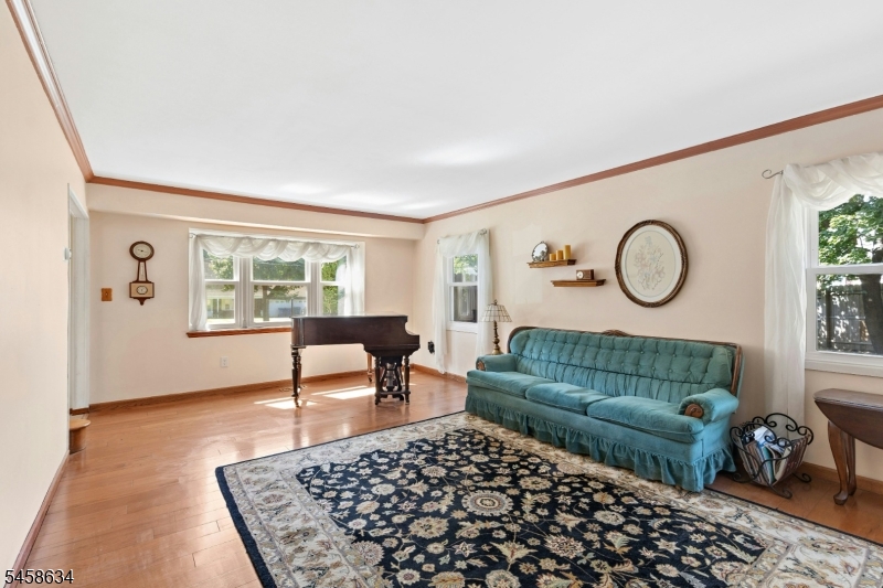 14 Tunnell Road Franklin NJ 08873