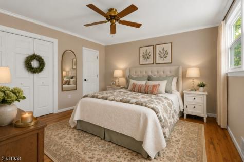 18 Randi Way Ewing NJ 08560