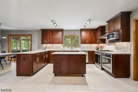 15 Sweetwood Drive Randolph NJ 07869