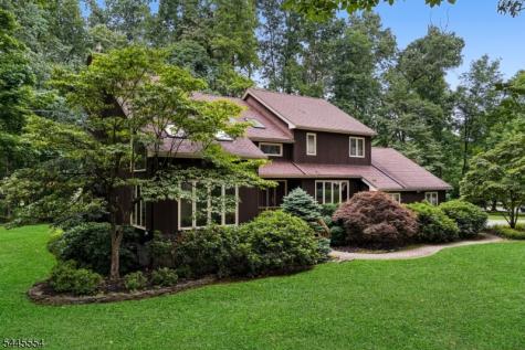 15 Sweetwood Drive Randolph NJ 07869