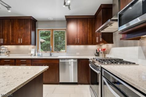 15 Sweetwood Drive Randolph NJ 07869