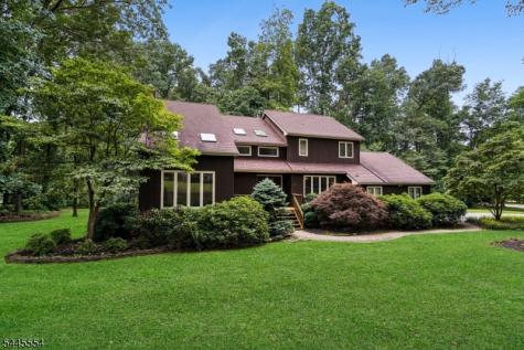 15 Sweetwood Drive Randolph NJ 07869