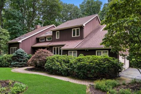 15 Sweetwood Drive Randolph NJ 07869